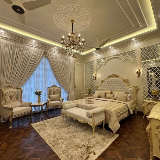 Crown Monaco Bed Set