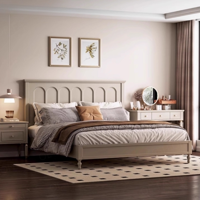 Crown Nova Upholstered Bed Set