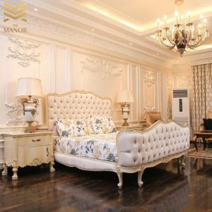 Crown Serene Wooden Bed Set