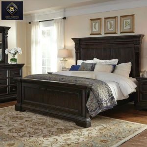 Crown-Venice-Bed-with-Side-Tables
