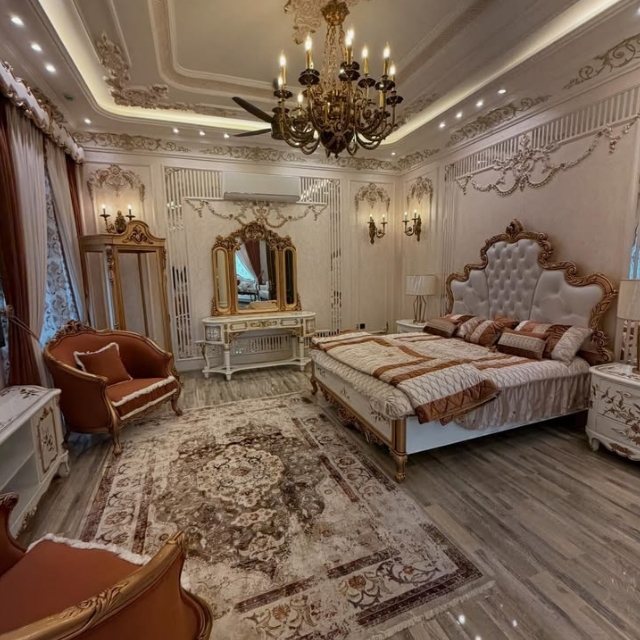 Crown Venice King Size Bed Set