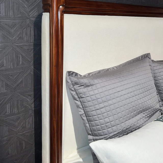 Crown Victoria Bed Set - Image 5
