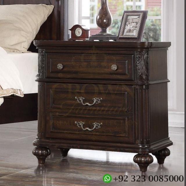 Crown Victoria Wooden Bed Set - Image 3