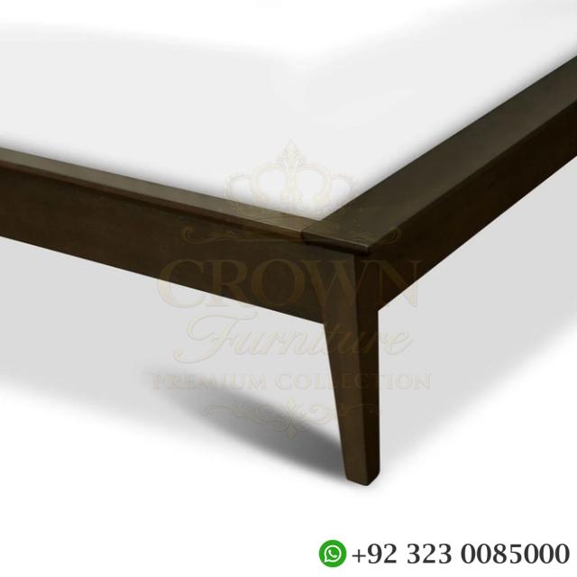 Crown Windsor Bed with Side Tables - Image 4