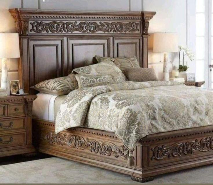 Crown Luxe Luxury Bedroom Set