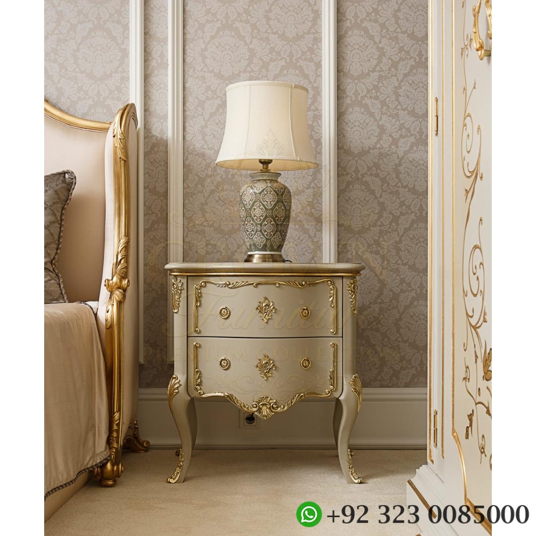 Crown Crescent Upholstered Bed Set - Image 4