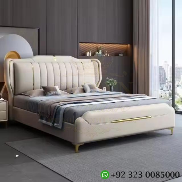 Crown Heritage Upholstered Bed Set